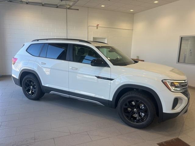 new 2024 Volkswagen Atlas car, priced at $42,836