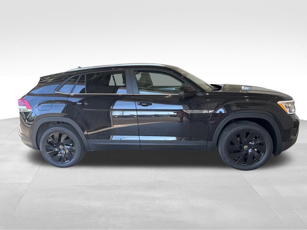 new 2026 Volkswagen Atlas Cross Sport car, priced at $48,526