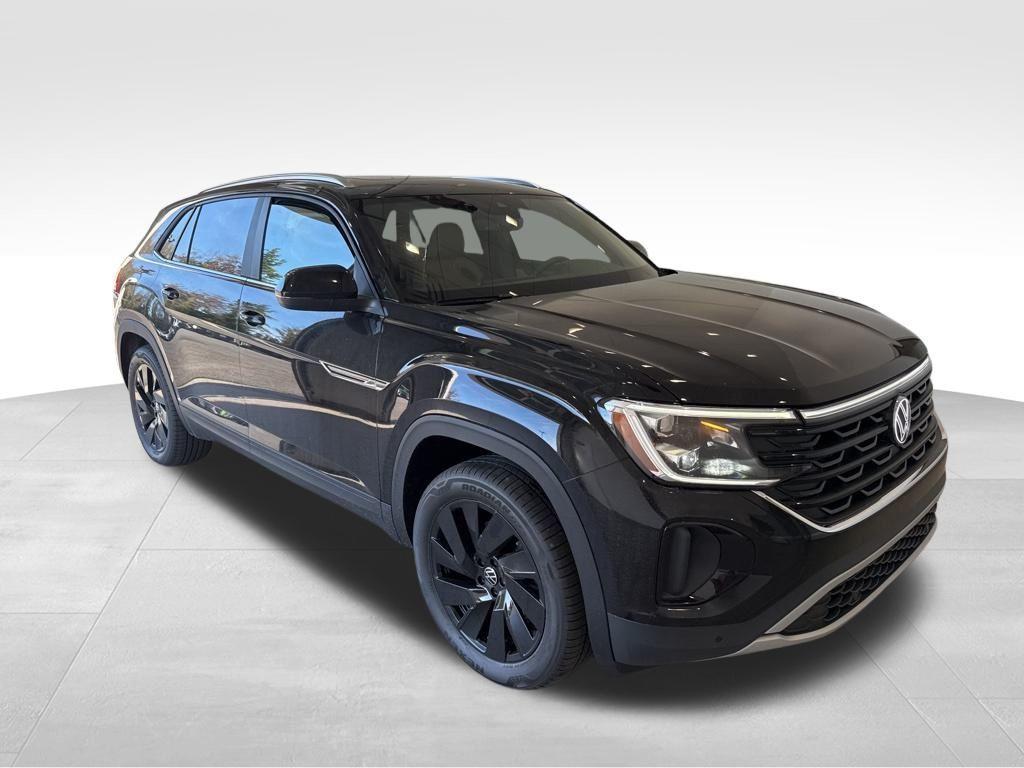 new 2026 Volkswagen Atlas Cross Sport car, priced at $48,526
