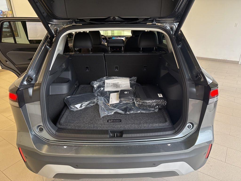 new 2025 Volkswagen Tiguan car, priced at $35,871