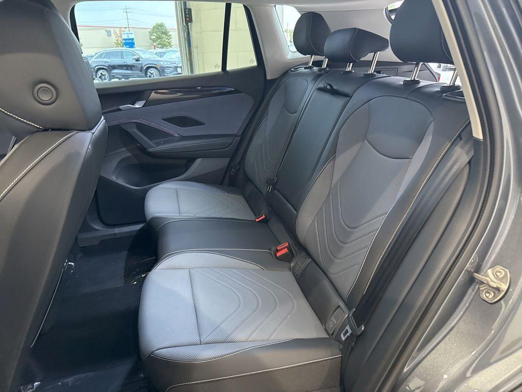 new 2025 Volkswagen Tiguan car, priced at $35,871