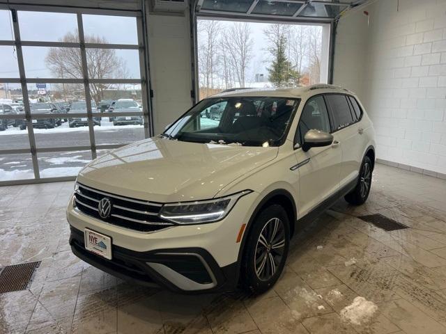 new 2024 Volkswagen Tiguan car, priced at $36,051