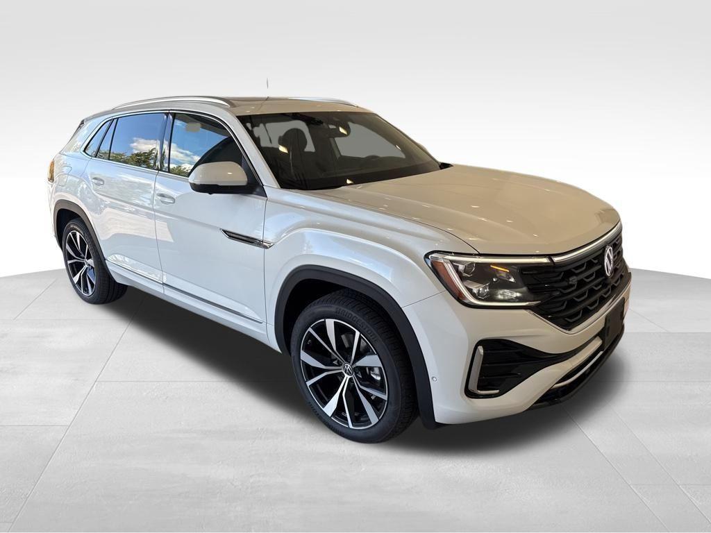 new 2026 Volkswagen Atlas Cross Sport car, priced at $56,186