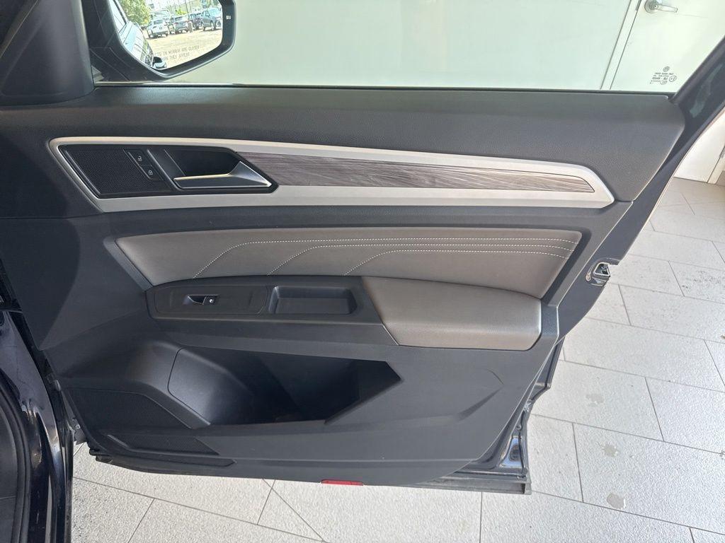 used 2022 Volkswagen Atlas Cross Sport car, priced at $24,925