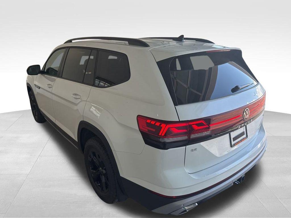 new 2026 Volkswagen Atlas car, priced at $51,652