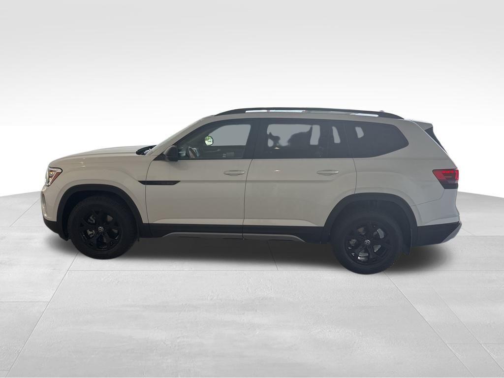new 2026 Volkswagen Atlas car, priced at $51,652