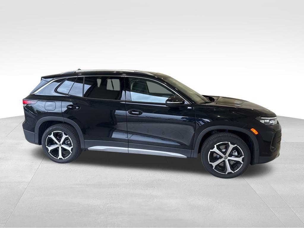 new 2025 Volkswagen Tiguan car, priced at $37,487