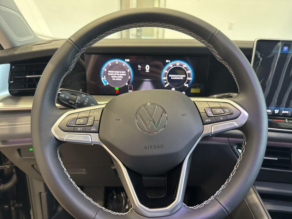 new 2025 Volkswagen Tiguan car, priced at $37,487
