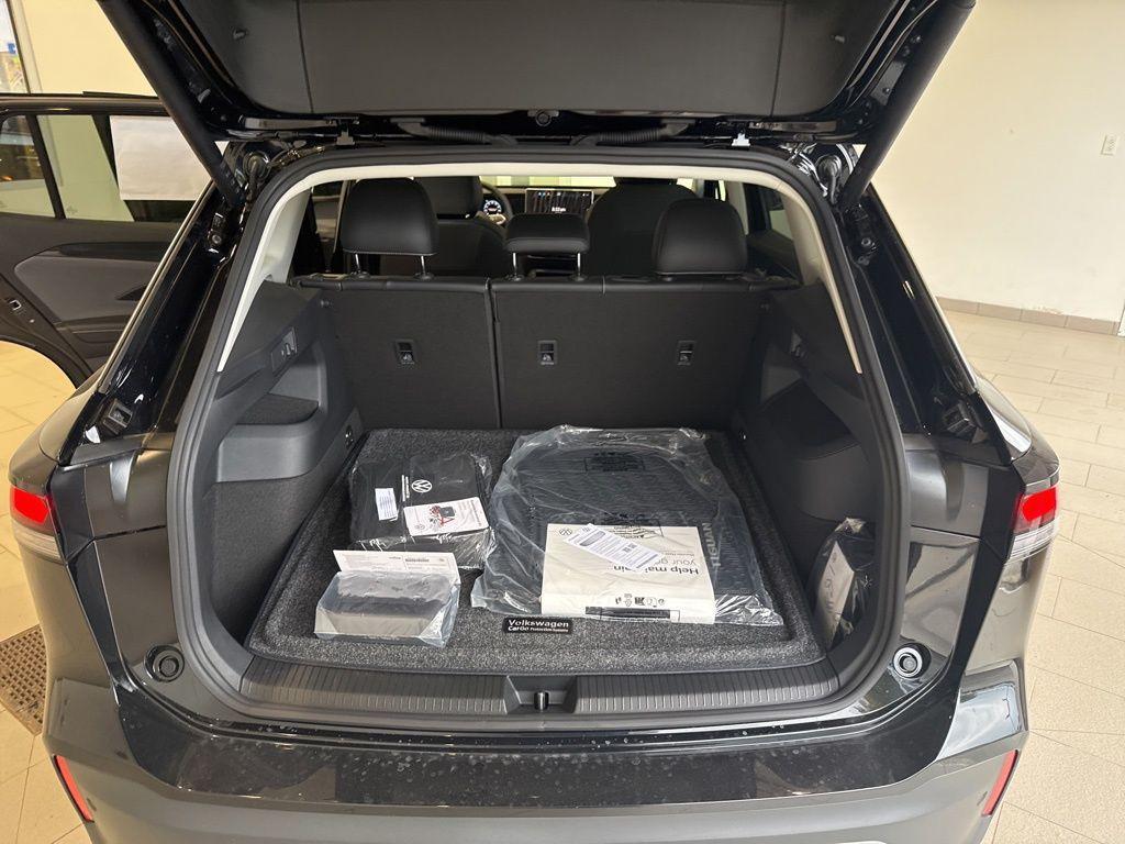 new 2025 Volkswagen Tiguan car, priced at $37,487