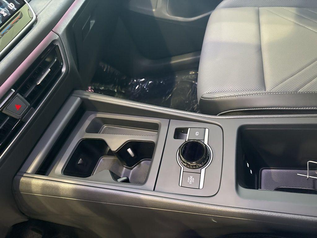 new 2025 Volkswagen Tiguan car, priced at $37,487