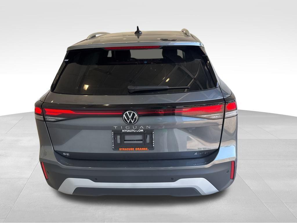 new 2025 Volkswagen Tiguan car, priced at $35,321