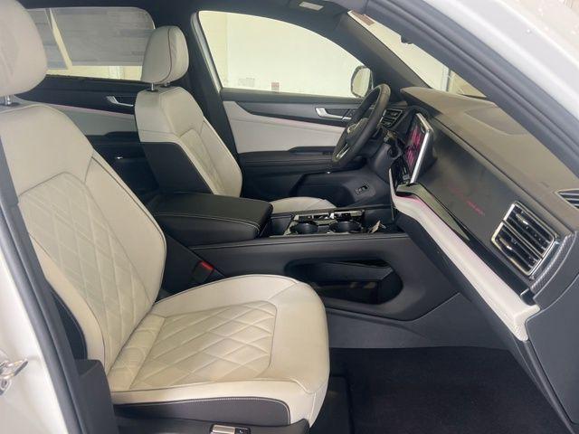 new 2025 Volkswagen Atlas Cross Sport car, priced at $54,081