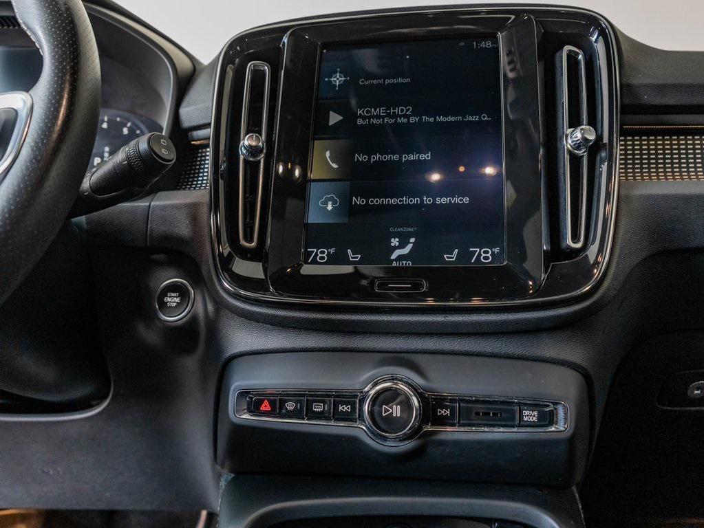 used 2020 Volvo XC40 car, priced at $25,000