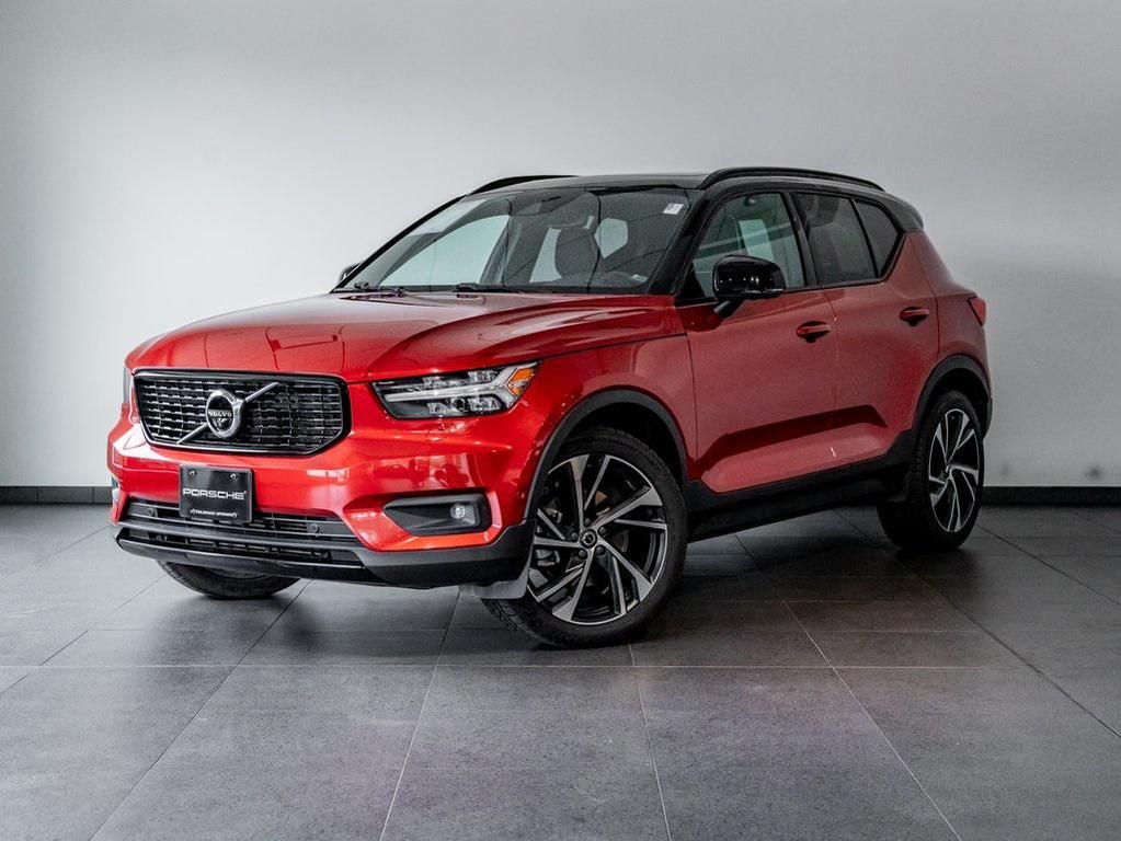 used 2020 Volvo XC40 car, priced at $25,000
