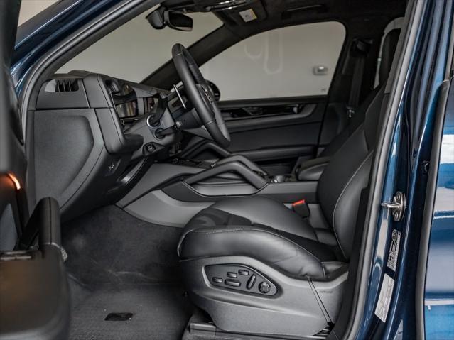 used 2025 Porsche Cayenne car, priced at $149,000