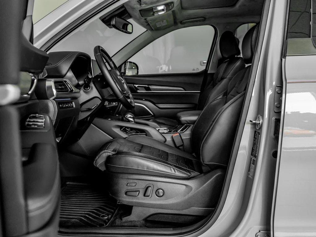 used 2022 Kia Telluride car, priced at $37,000
