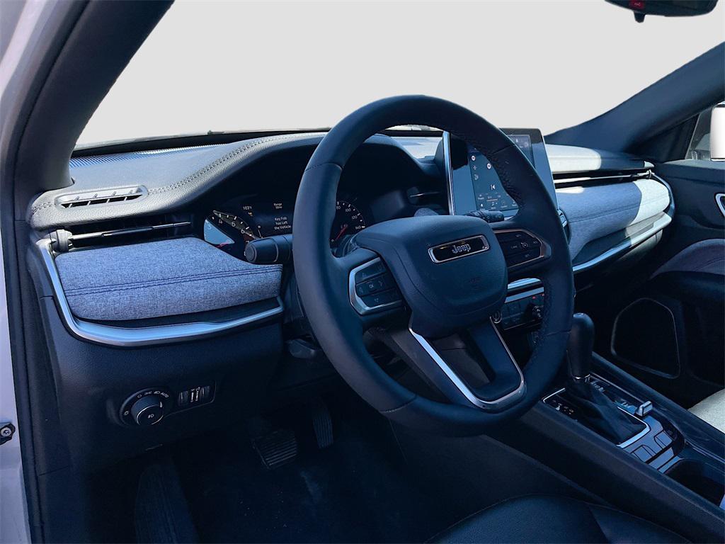 used 2025 Jeep Compass car, priced at $22,900