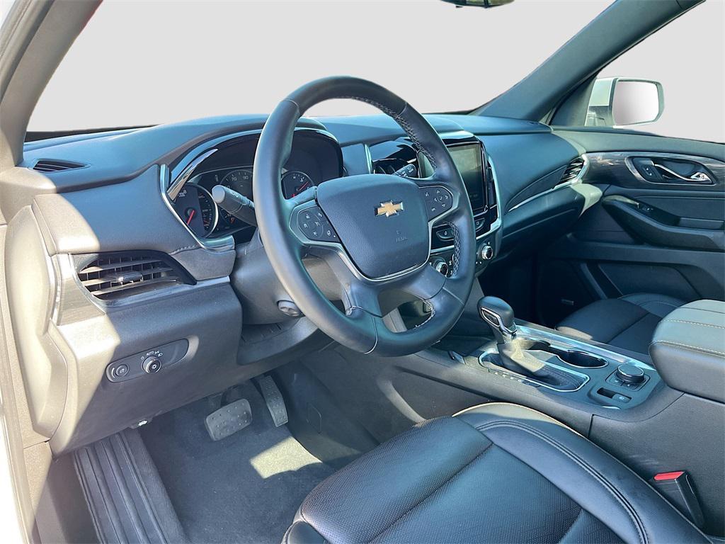 used 2023 Chevrolet Traverse car, priced at $31,600