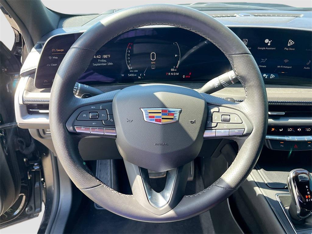 used 2024 Cadillac XT4 car, priced at $35,500