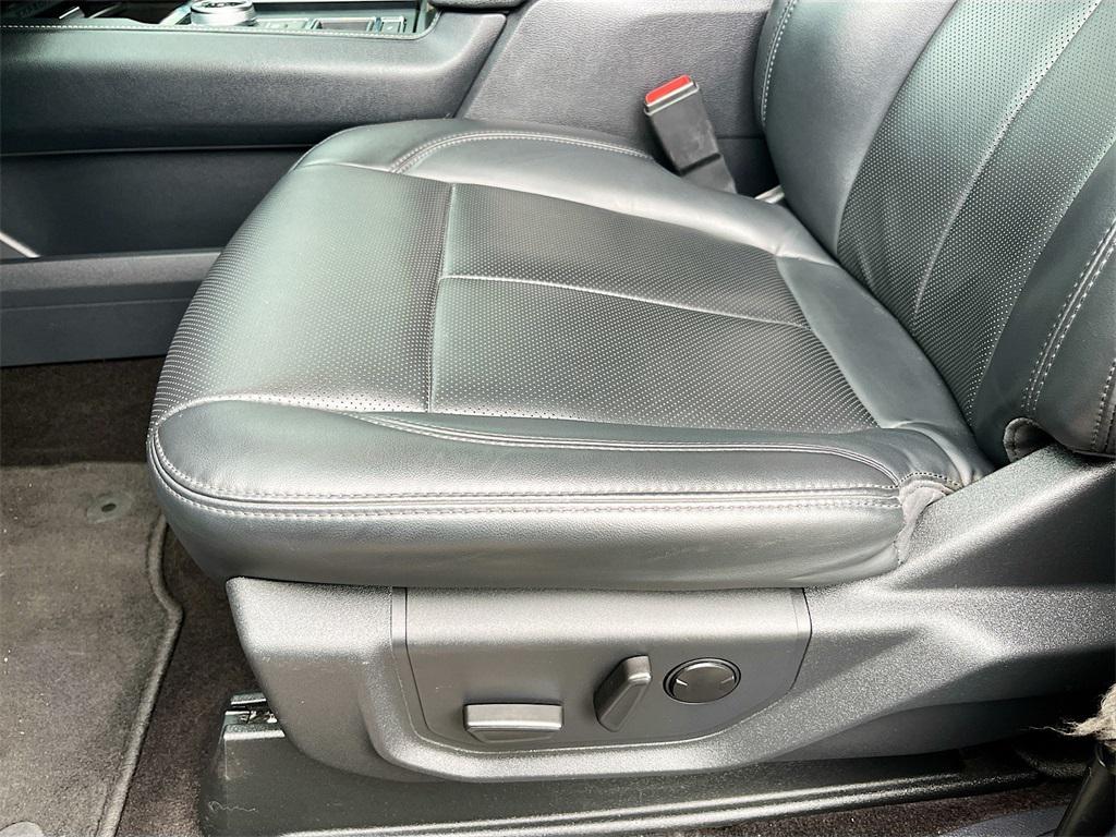 used 2022 Ford Expedition car, priced at $35,500