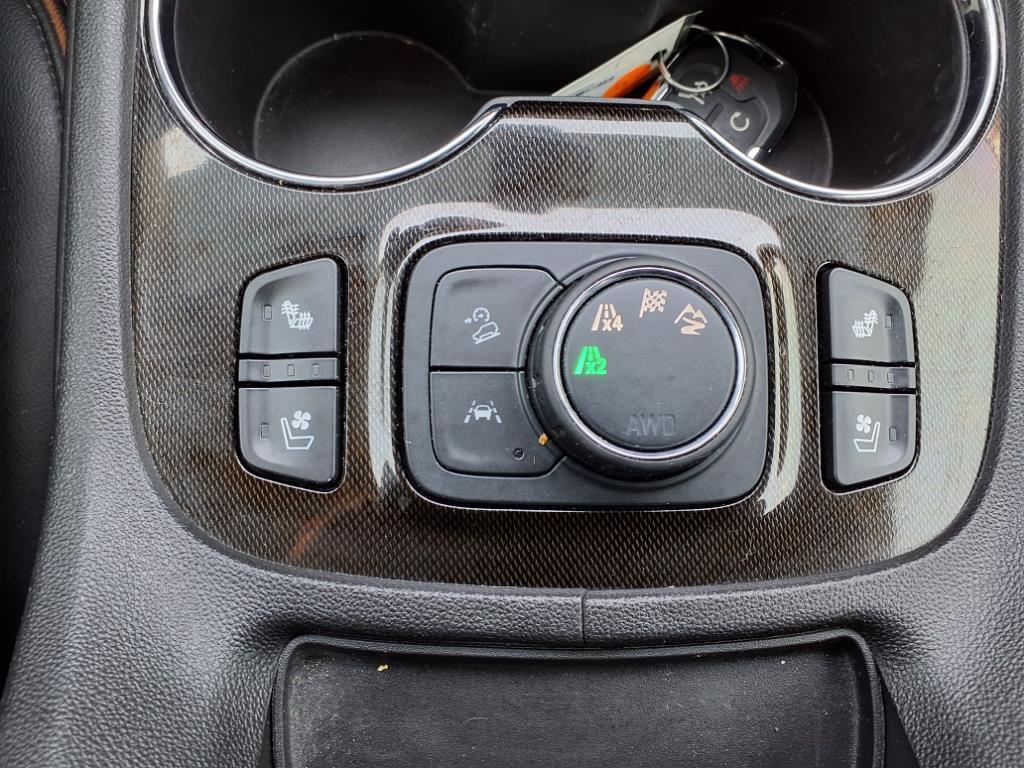 used 2022 GMC Acadia car, priced at $26,000