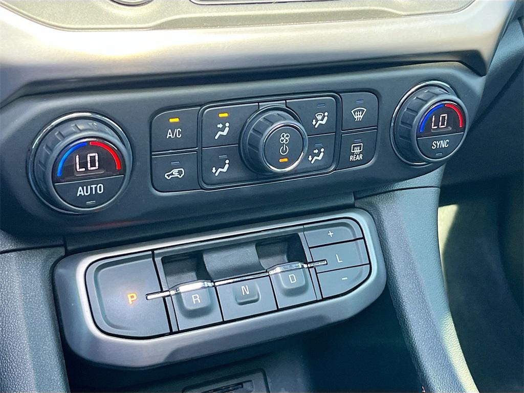 used 2022 GMC Acadia car, priced at $25,300