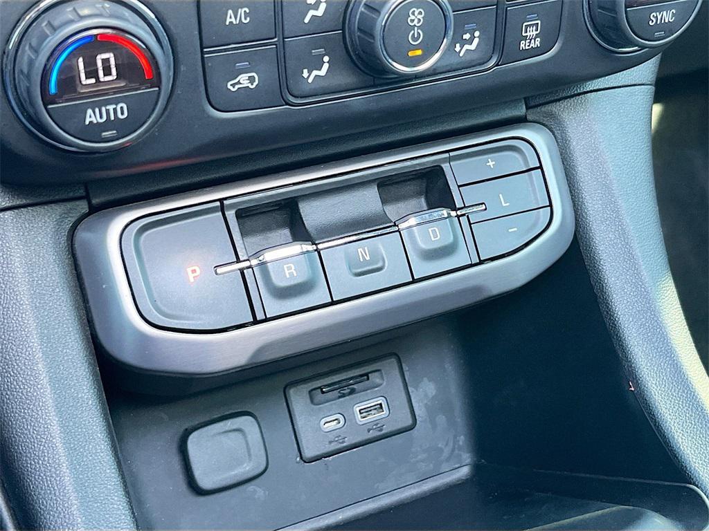 used 2022 GMC Acadia car, priced at $25,300