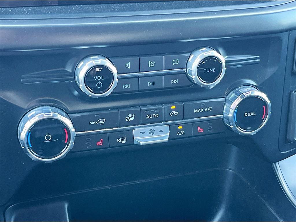 used 2024 Ford F-150 car, priced at $35,000