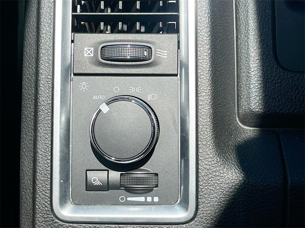 used 2022 Ram 1500 Classic car, priced at $20,000