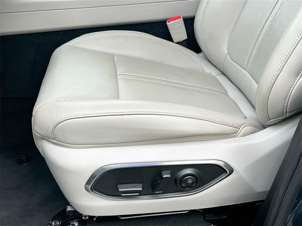 used 2023 Jeep Wagoneer car, priced at $45,500