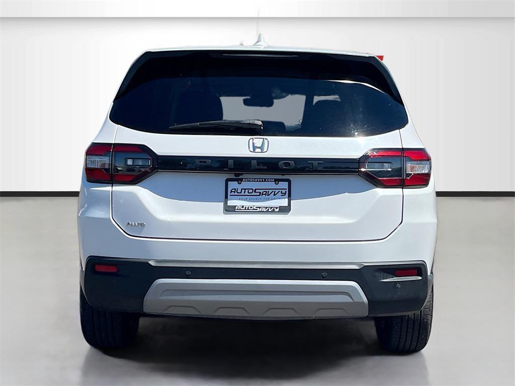 used 2024 Honda Pilot car, priced at $33,800