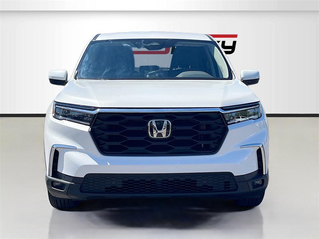 used 2024 Honda Pilot car, priced at $33,800