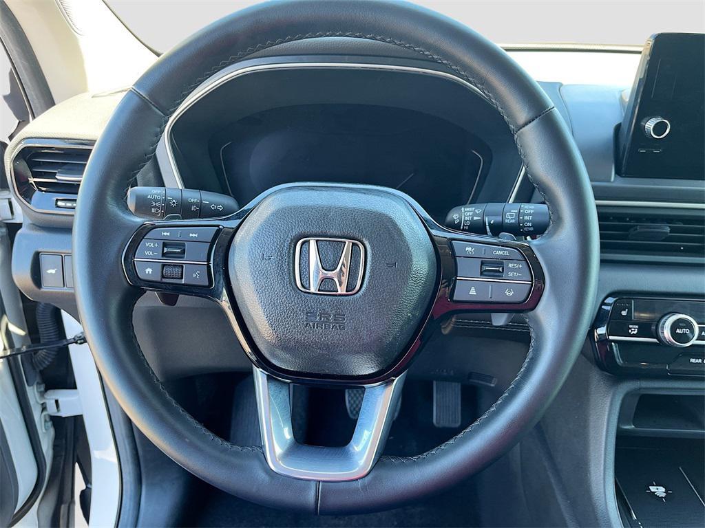 used 2024 Honda Pilot car, priced at $33,800