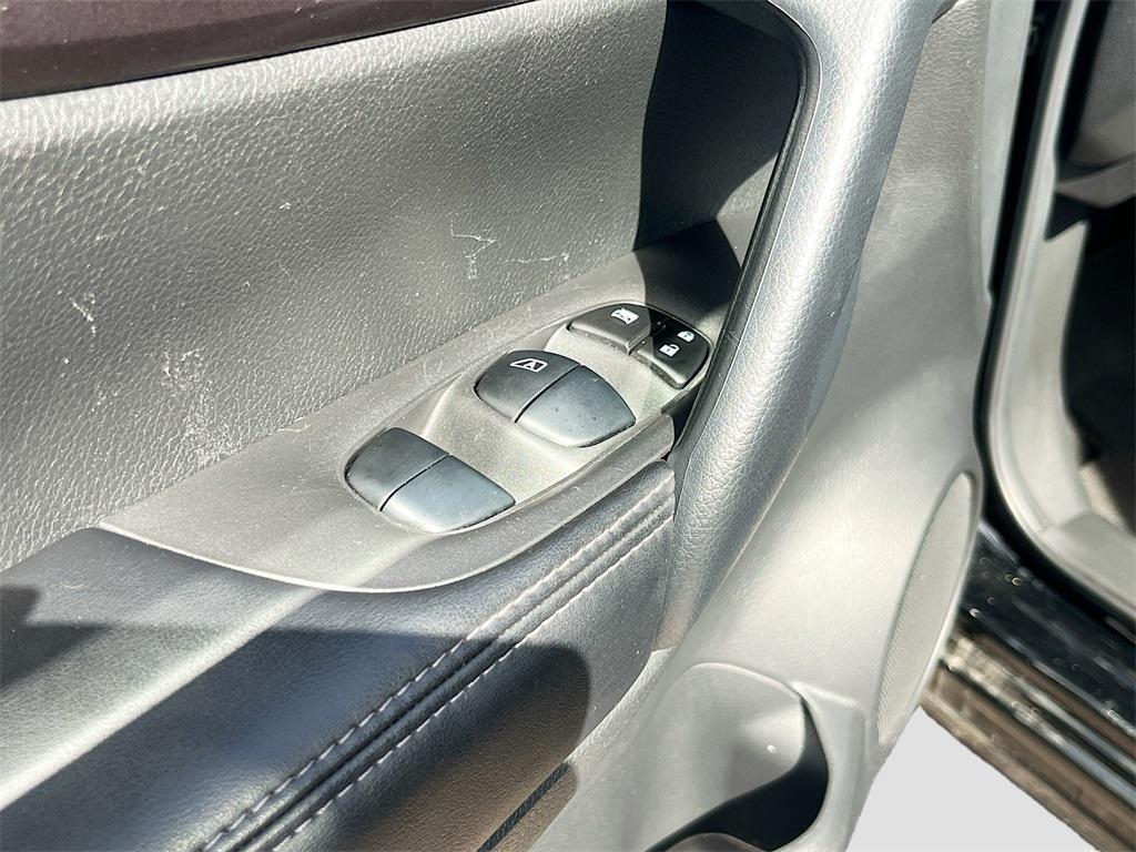 used 2022 Nissan Rogue Sport car, priced at $15,000