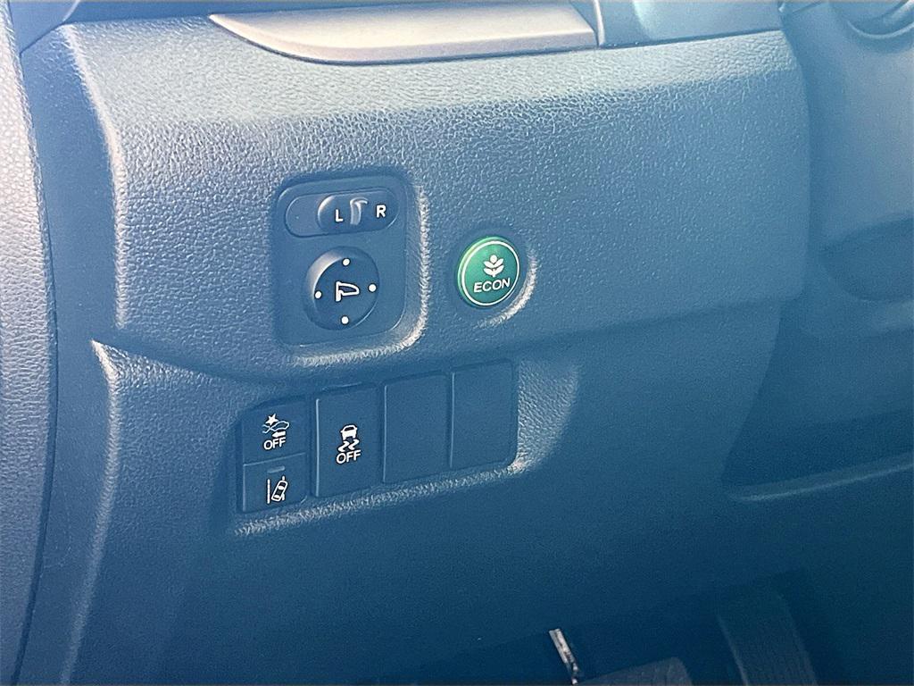 used 2022 Honda Pilot car, priced at $25,400