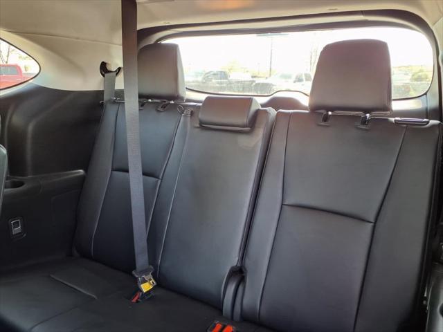 used 2024 Toyota Highlander Hybrid car, priced at $41,700