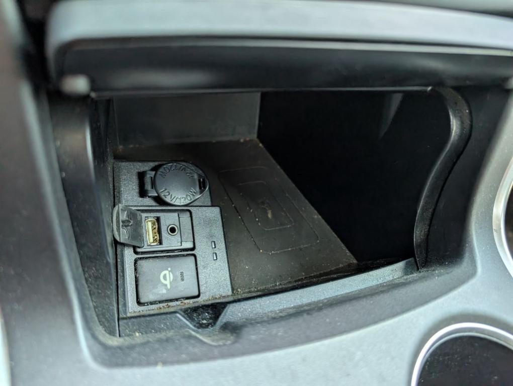 used 2015 Toyota Camry Hybrid car, priced at $14,500