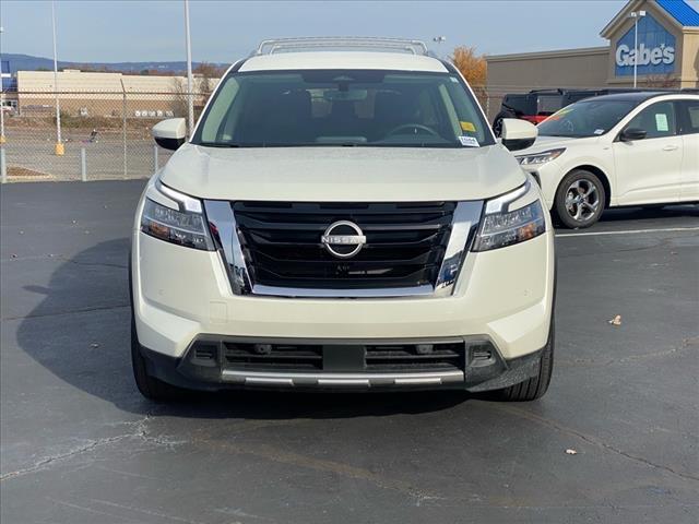 used 2024 Nissan Pathfinder car, priced at $35,043