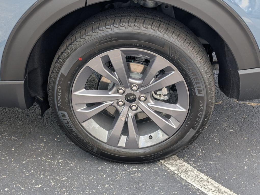 new 2025 Ford Explorer car, priced at $44,250