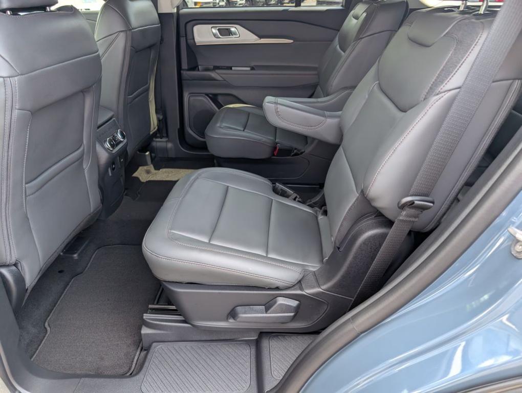 new 2025 Ford Explorer car, priced at $44,250