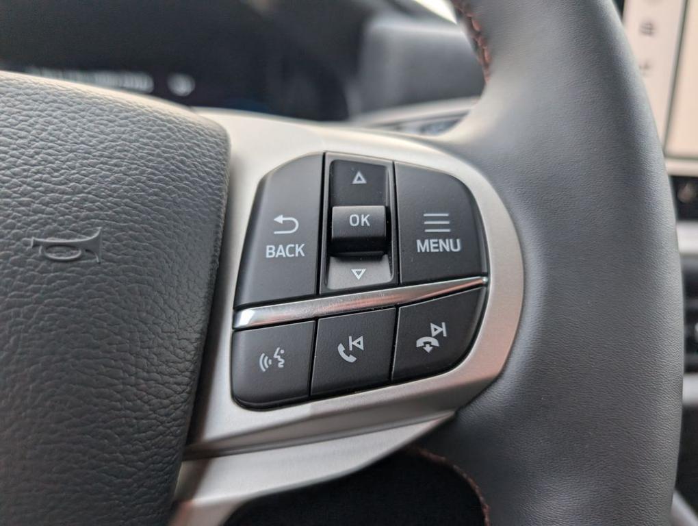 new 2025 Ford Explorer car, priced at $44,250