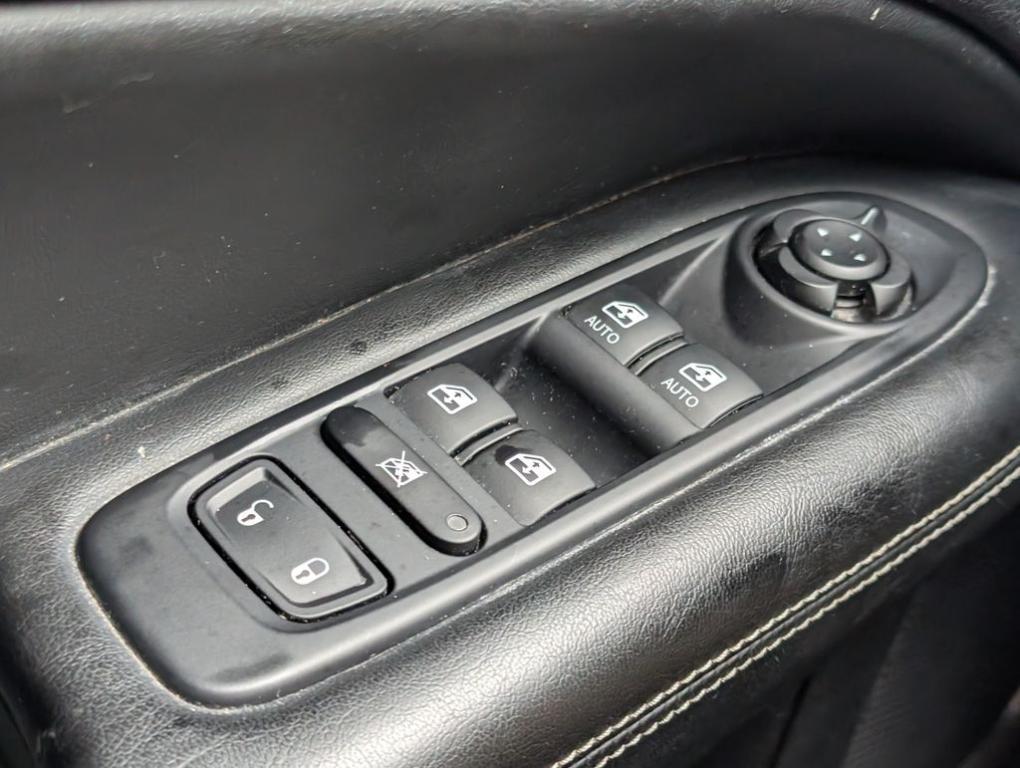 used 2021 Jeep Compass car, priced at $15,000