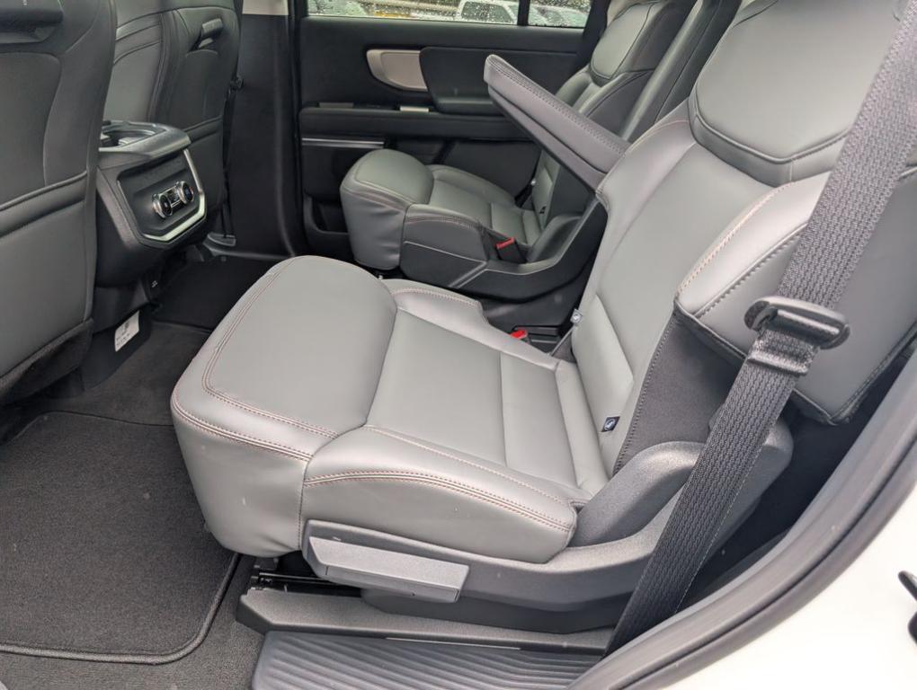 new 2025 Ford Expedition car, priced at $68,845