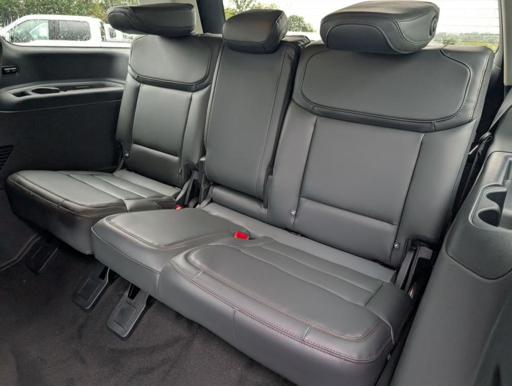 new 2025 Ford Expedition car, priced at $68,845