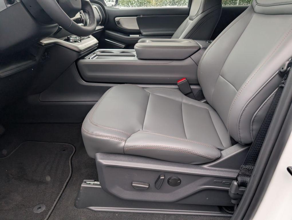 new 2025 Ford Expedition car, priced at $68,845