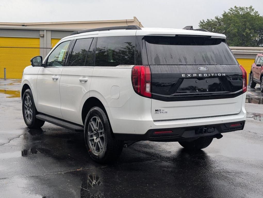 new 2025 Ford Expedition car, priced at $68,845