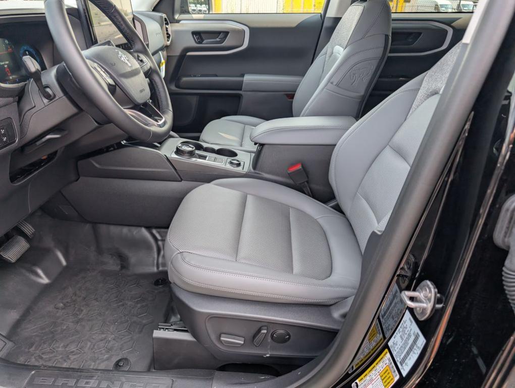 new 2025 Ford Bronco Sport car, priced at $38,958