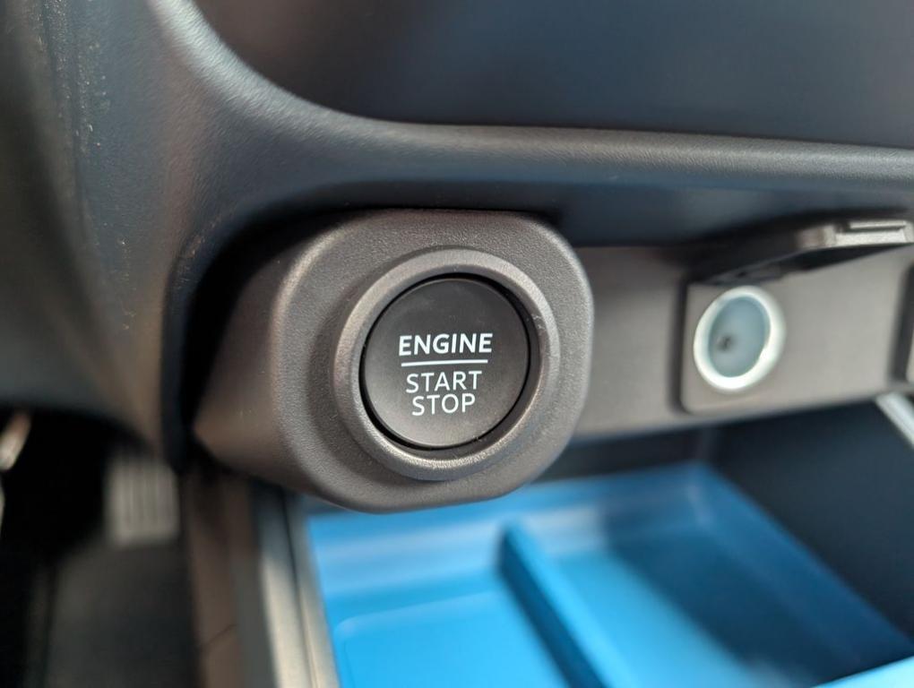new 2025 Ford Maverick car, priced at $32,025