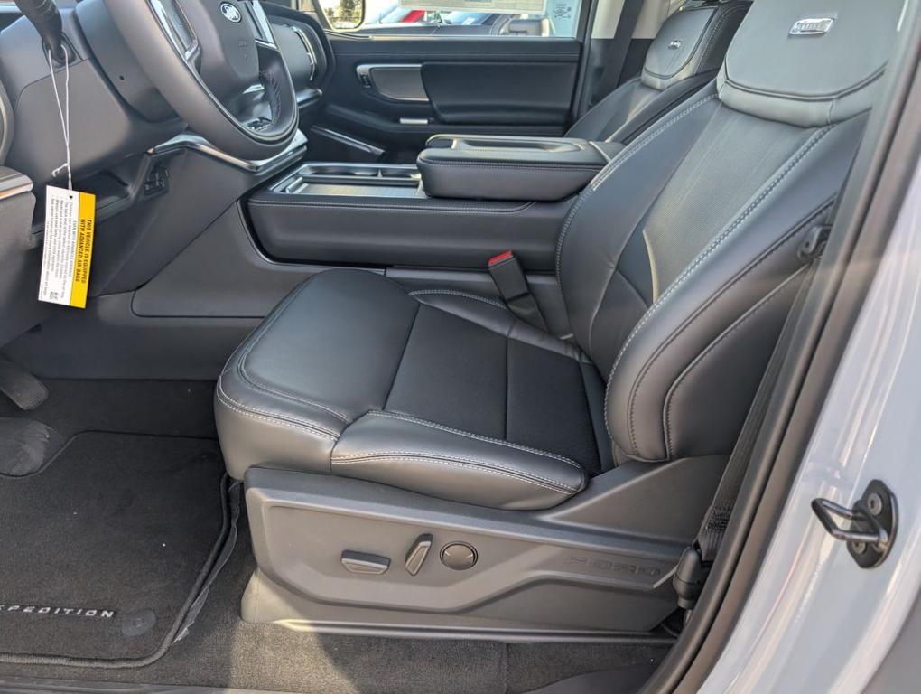 new 2025 Ford Expedition car, priced at $80,750