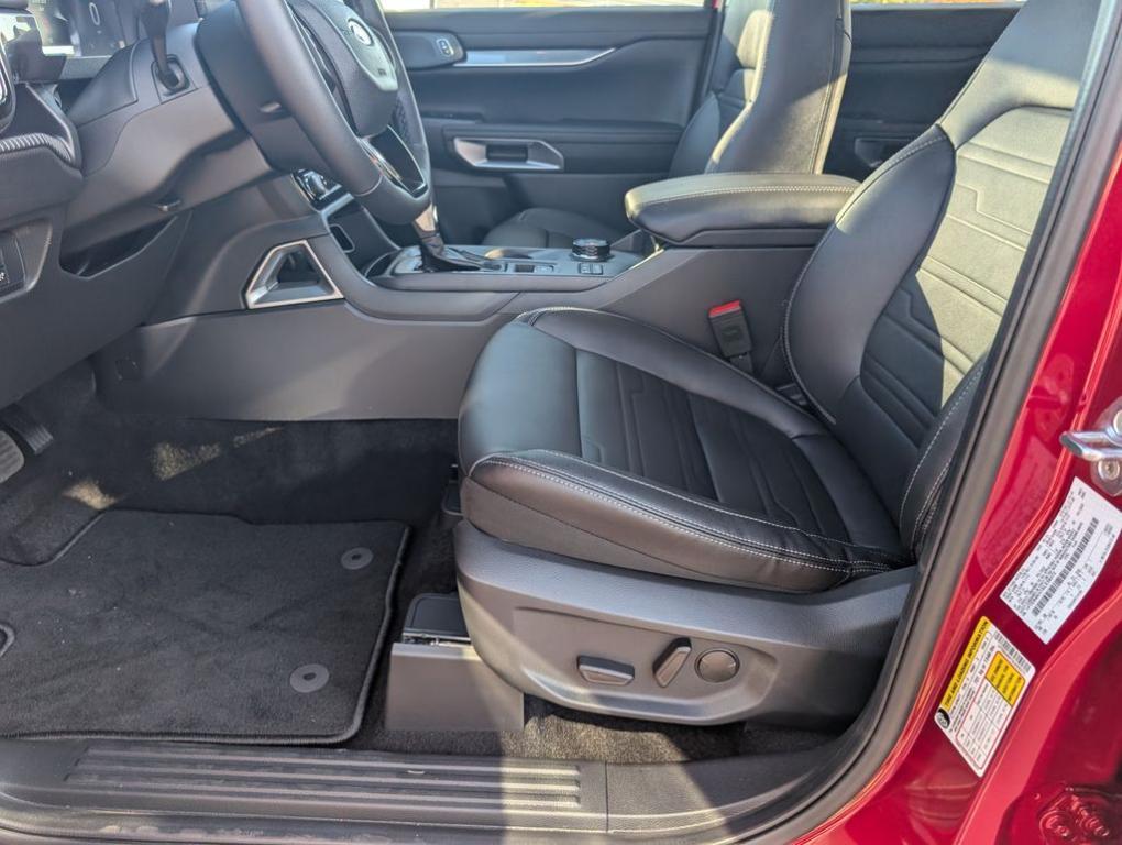new 2025 Ford Ranger car, priced at $45,950